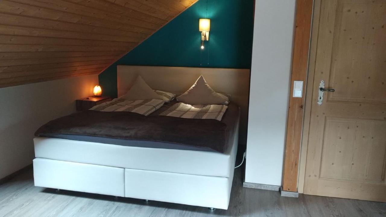 Ferienwohnung Susanne & Georg Guth 拜尔林利斯 外观 照片